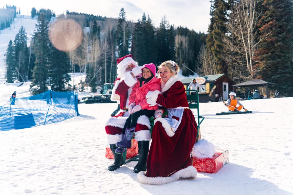 Santa and Mrs. Claus visit Purg